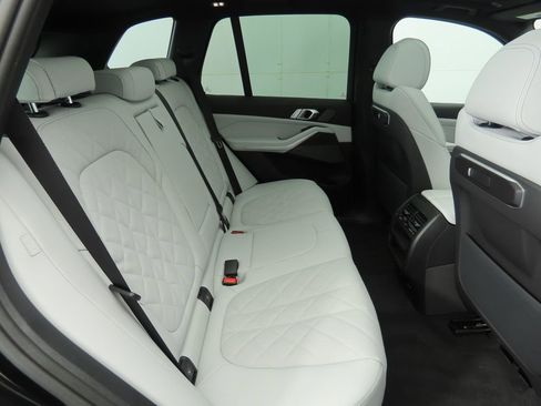 New 2026 BMW X5 sDrive40i w/ Premium Package image 23