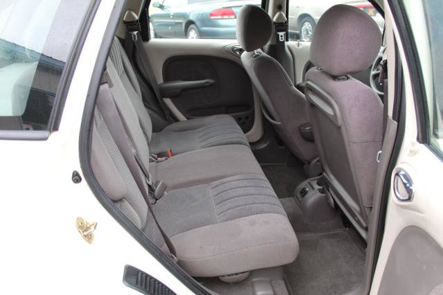 Used 2005 Chrysler PT Cruiser Touring FWD image 17