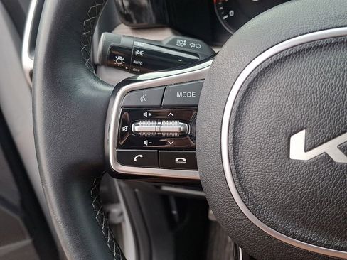 Used 2023 Kia Sorento S w/ Panoramic Sunroof Package image 23