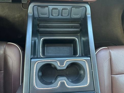 Used 2018 Chevrolet Silverado 1500 High Country AWD/4WD image 6