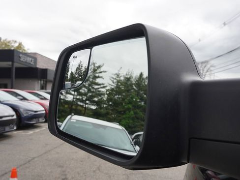 Used 2020 RAM 1500 Big Horn AWD/4WD image 30