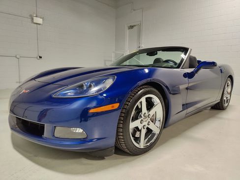 Used 2007 Chevrolet Corvette Convertible w/ Preferred Equipment Group image 17