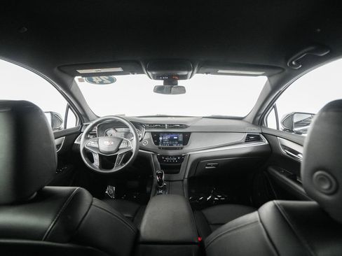 Used 2024 Cadillac XT5 Luxury image 15