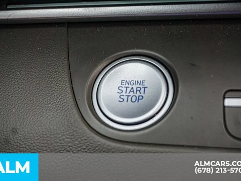 Used 2024 Hyundai Elantra SEL FWD image 44