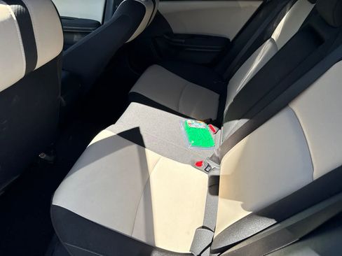 Used 2019 Honda Civic EX image 27