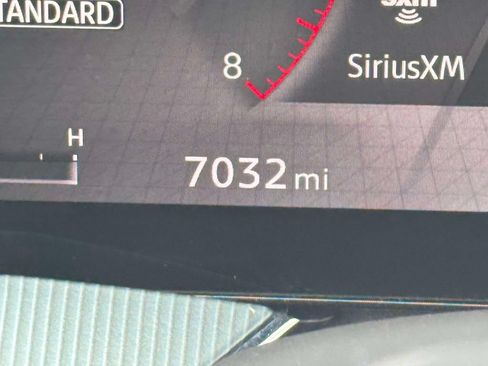 Used 2025 Nissan Murano SL AWD/4WD image 26