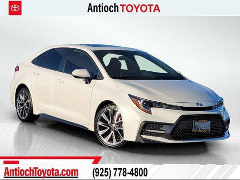 Certified 2021 Toyota Corolla XSE image 1