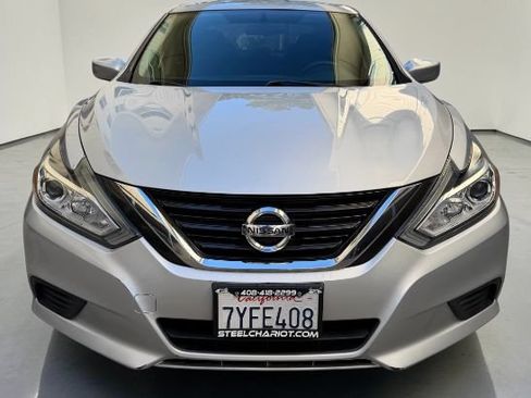 Used 2017 Nissan Altima 2.5 S w/ Power Driver Seat Package FWD image 9