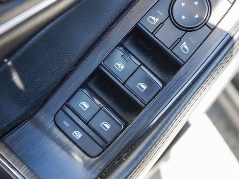 Used 2021 Nissan Rogue SV w/ Premium Package FWD image 23