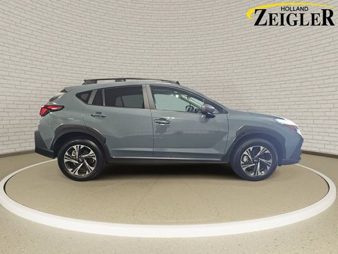 Used 2025 Subaru Crosstrek 2.5i Premium AWD/4WD image 4