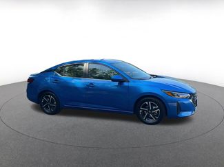 Used 2025 Nissan Sentra SV FWD video 2