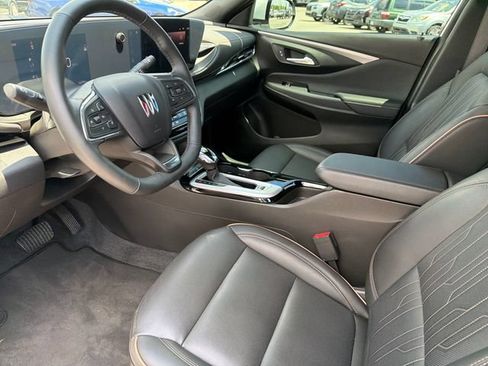 Used 2025 Buick Envista Avenir FWD image 19