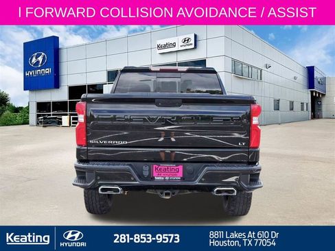 Used 2021 Chevrolet Silverado 1500 LT Trail Boss w/ Convenience Package II AWD/4WD image 6
