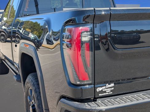 New 2026 GMC Sierra 2500 AT4 w/ AT4 Premium Plus Package image 11