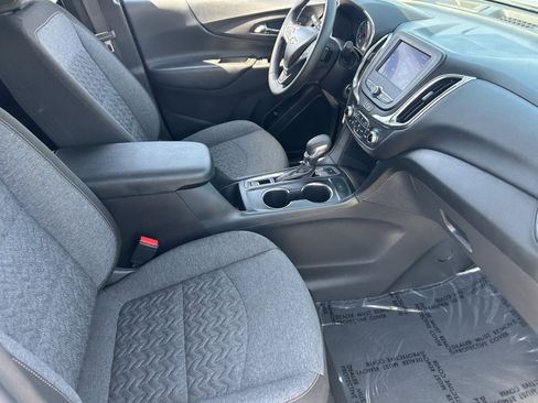 Certified 2024 Chevrolet Equinox LT AWD/4WD image 12