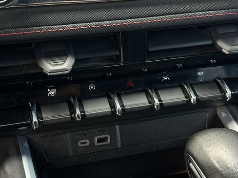 Certified 2023 Chevrolet Colorado Z71 w/ Z71 Convenience Package 2 image 27