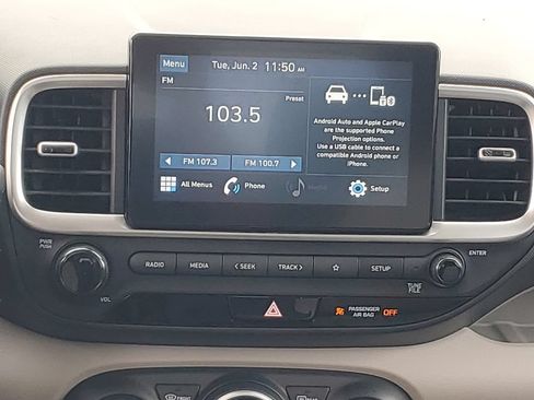 Used 2020 Hyundai Venue SEL FWD image 14