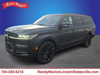 New 2025 Lincoln Navigator L Reserve w/ Jet Appearance Package video 1