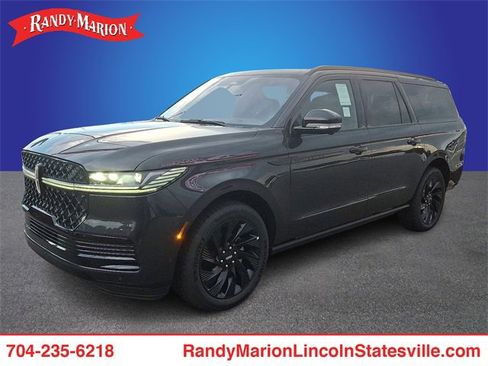 New 2025 Lincoln Navigator L Reserve w/ Jet Appearance Package image 1