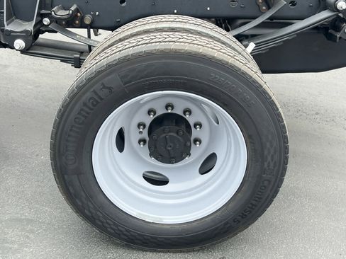 New 2026 Ford F450 XL w/ XL Chrome Package image 14