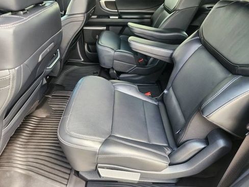 Used 2025 Ford Expedition Max Platinum w/ Stealth Appearance Package AWD/4WD image 30