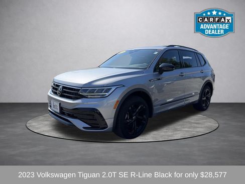 Used 2023 Volkswagen Tiguan SE R-Line AWD/4WD image 5