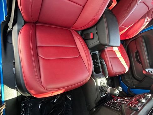 Used 2024 Jeep Wrangler Unlimited Rubicon 392 image 26