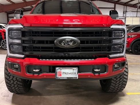 Used 2024 Ford F250 Limited w/ FX4 Off-Road Package AWD/4WD image 8