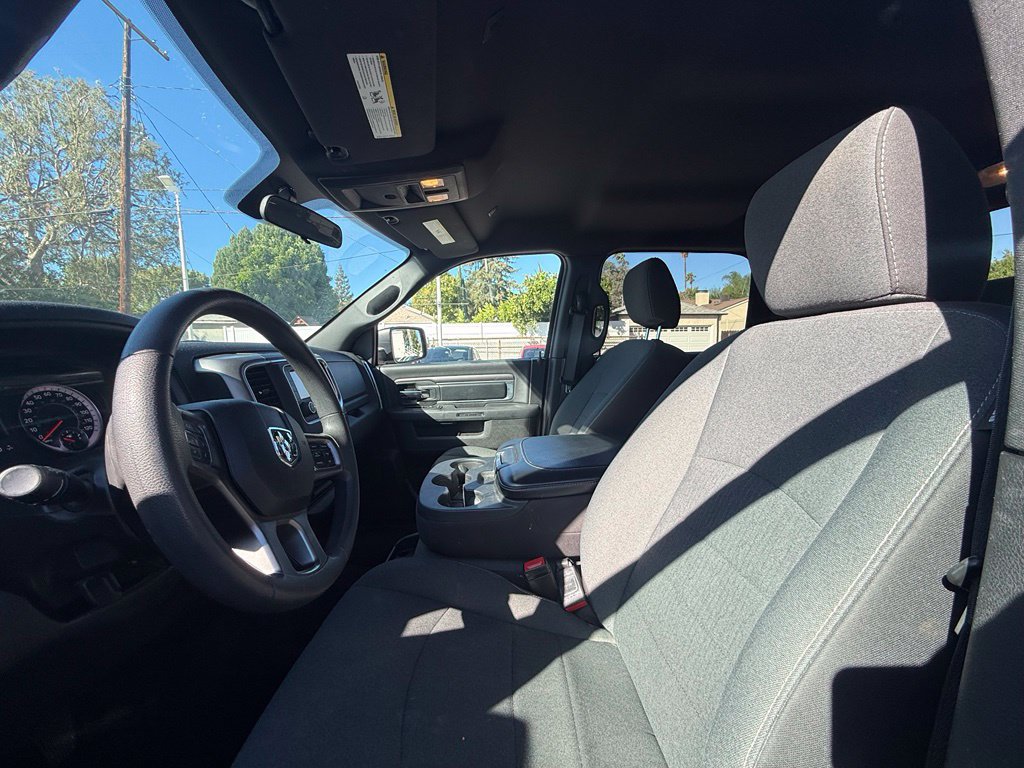 Used 2024 RAM 1500 Warlock AWD/4WD image 3