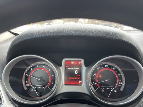 Used 2015 Dodge Journey SXT w/ Flexible Seating Group image 24