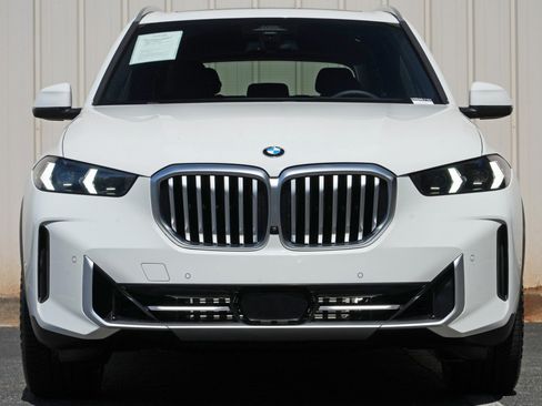 Used 2024 BMW X5 xDrive40i w/ Parking Assistance Package AWD/4WD image 7