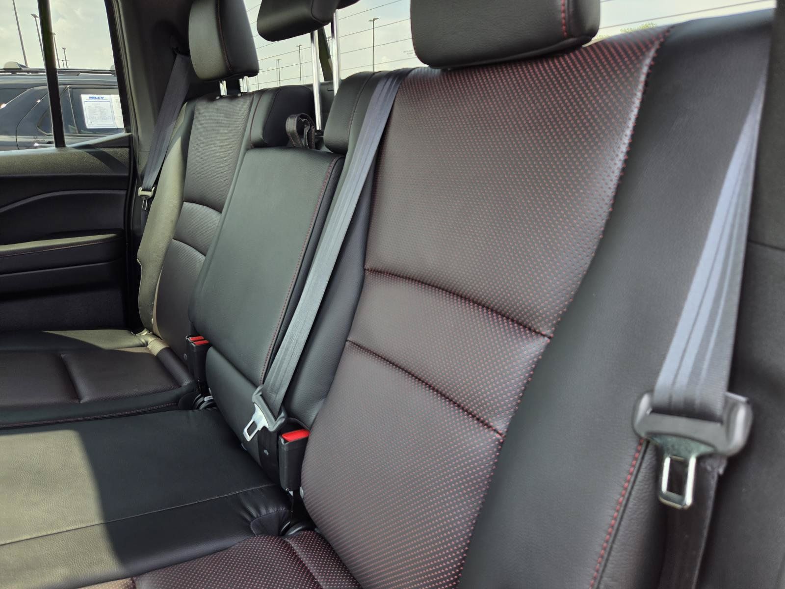Used 2025 Honda Ridgeline Black Edition image 12