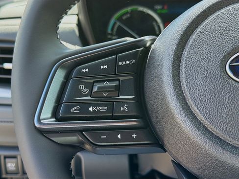 Used 2025 Subaru Forester Limited image 38