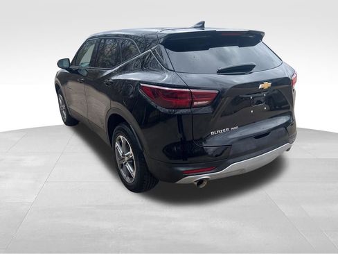 Used 2023 Chevrolet Blazer LT image 6