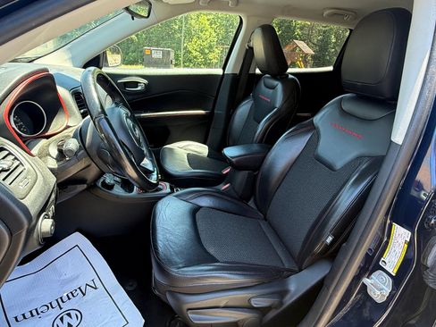 Used 2019 Jeep Compass Trailhawk AWD/4WD image 10