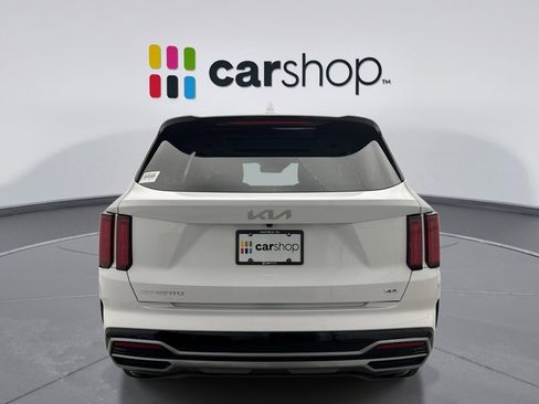 Used 2023 Kia Sorento SX image 4