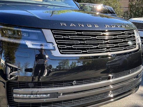 New 2026 Land Rover Range Rover SE image 34