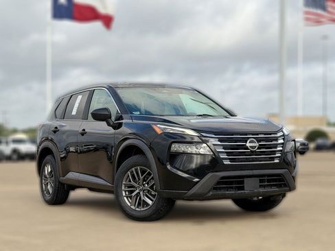 Certified 2024 Nissan Rogue S AWD/4WD image 2