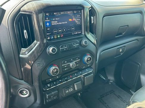 Used 2020 Chevrolet Silverado 2500 LTZ AWD/4WD image 16