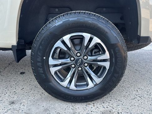 Used 2022 Chevrolet Colorado Z71 AWD/4WD image 45