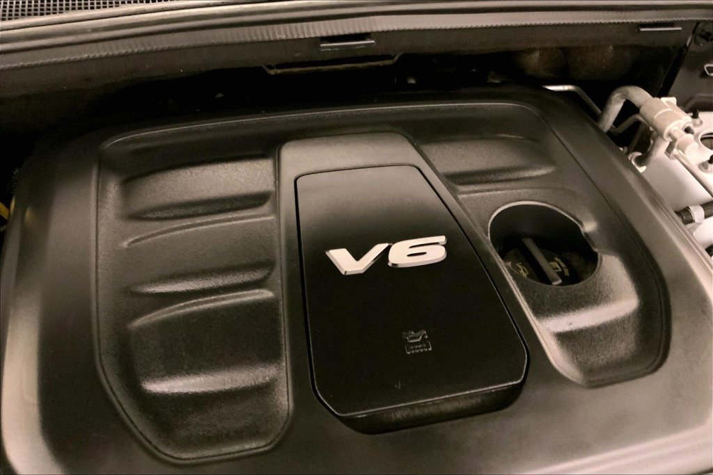 Used 2018 Jeep Grand Cherokee Overland AWD/4WD image 31