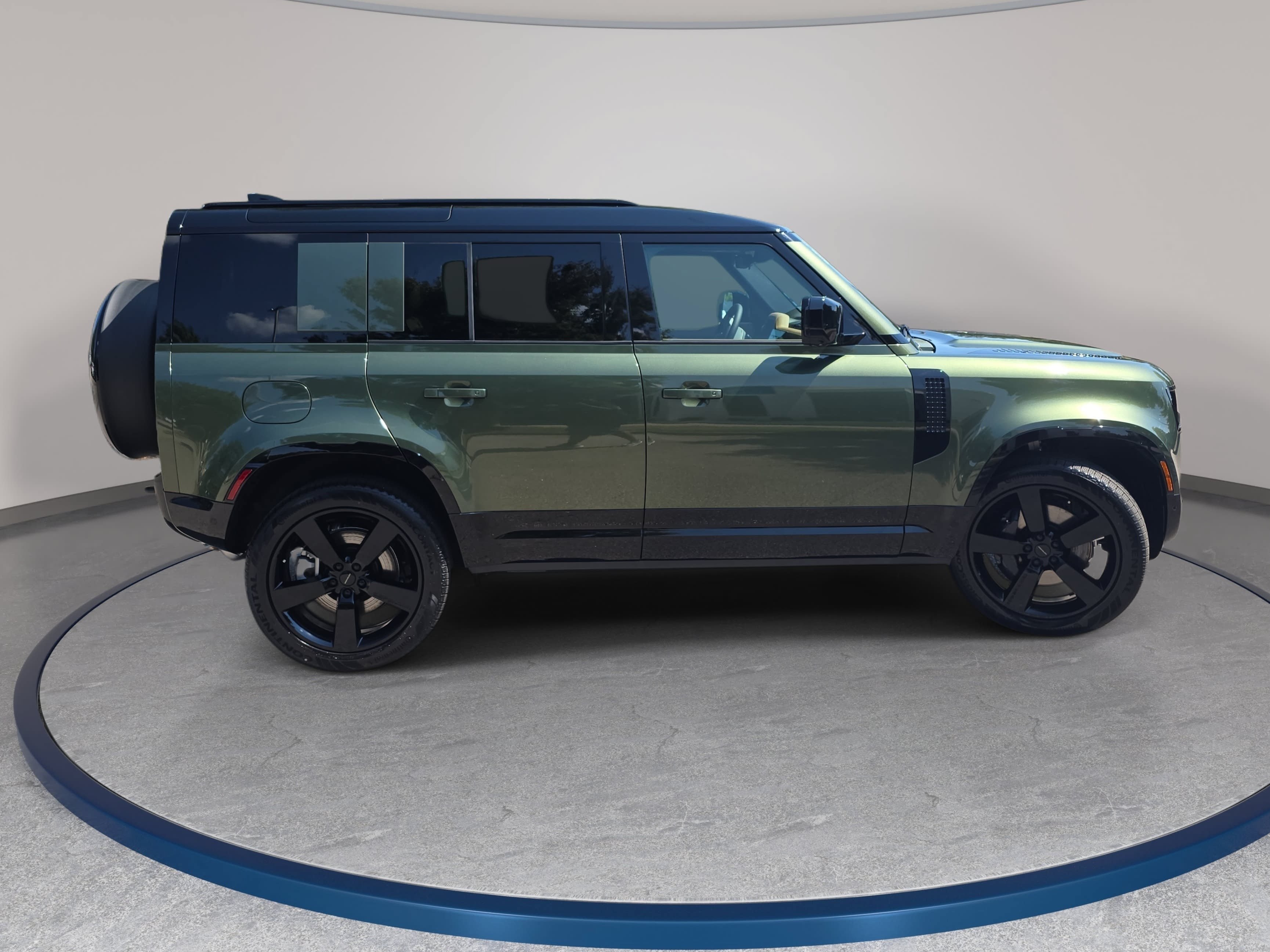 New 2026 Land Rover Defender 110 X-Dynamic SE AWD/4WD image 4