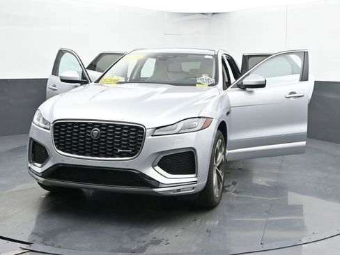 Used 2023 Jaguar F-PACE R-Dynamic S AWD/4WD image 51
