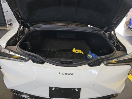 Used 2018 Lexus LC 500 Coupe RWD image 13