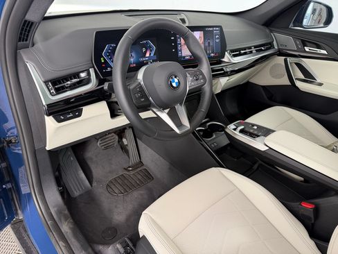 Used 2026 BMW X1 xDrive28i w/ Convenience Package AWD/4WD image 4