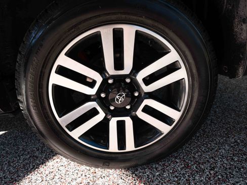 Used 2023 Toyota 4Runner Limited image 29