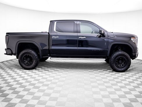 Used 2023 GMC Sierra 1500 Denali Ultimate AWD/4WD image 6