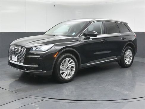 Certified 2024 Lincoln Corsair AWD image 7