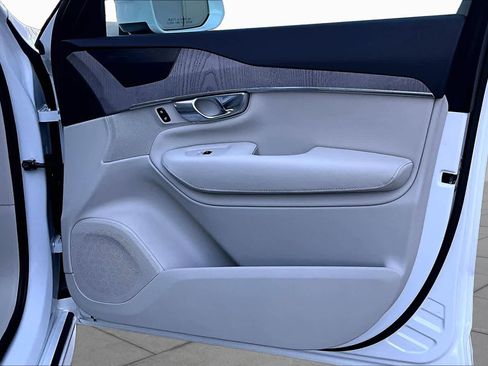 Certified 2023 Volvo XC90 B6 Plus w/ Protection Package Premier AWD/4WD image 22