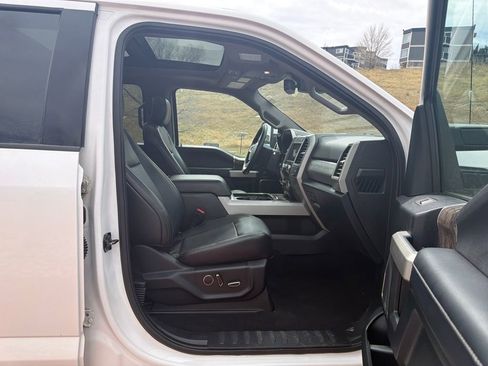 Used 2019 Ford F450 Lariat w/ Lariat Ultimate Package AWD/4WD image 30